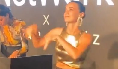 Pınar Deniz dans etti