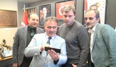 Ertuğrul Sağlam: Şampiyonluk yarışında Fenerbahçe daha ön planda