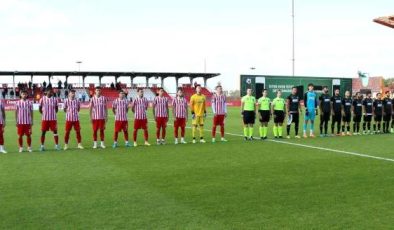 Ziraat Türkiye Kupası: Ümraniyespor: 4 Efeler 09 Spor Futbol Kulübü: 0