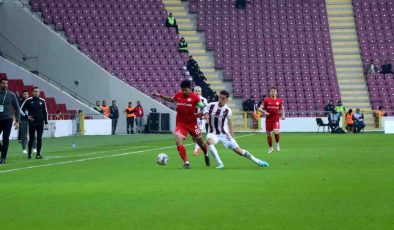Spor Toto Süper Lig: A. Hatayspor: 0 Antalyaspor: 0 (İlk yarı)