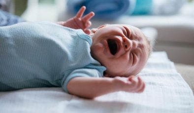 Bebeğiniz ağlayarak uyanıyorsa sebebi bu olabilir!