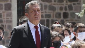 son-dakika-bakan-selcuk-paylasti-telafi-egitimde-yeni-donem-basliyor-BYSGHnJz.jpg