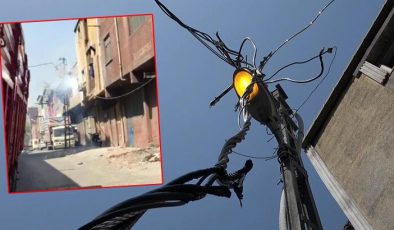 Sultangazi’de aynı yerde elektrik kabloları yine yandı