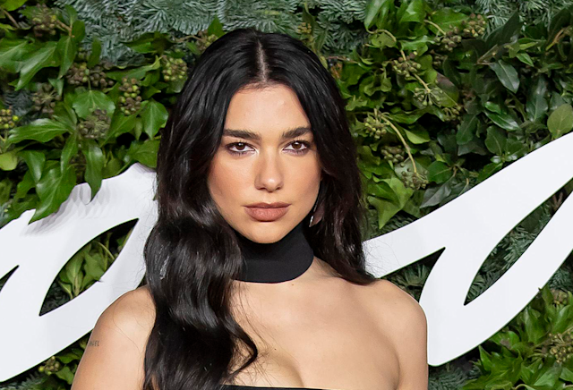 Dua Lipa konserinde havai fişek paniği: 3 yaralı