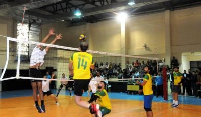 Cizre’de kurumlar arası voleybol turnuvası sona erdi