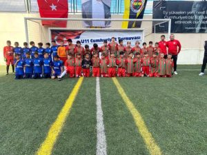 1308-osmaneli-belediyespor-u-11-cumhuriyet-turnuvasia-katildi-jdMZgmTc.jpg