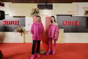 beren-saat-ve-kenan-dogulu-pembe-kombinleriyle-15406548_8658_m