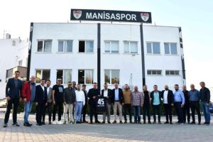 manisaspor-ve-manisa-fk-arasindaki-yakinlasma-devam-ediyor-F8Z2H1mK.jpg