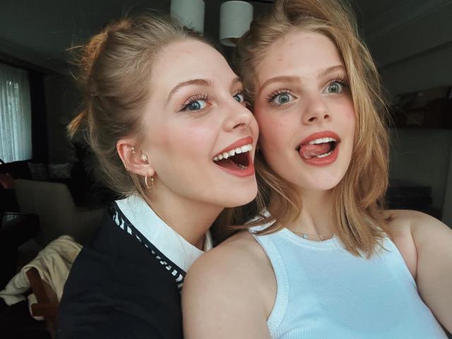 oyuncu-ipek-filiz-yazici-kendisine-ikizi-kadar-15428170_9026_m