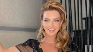 pelin-karahan-o2rO_cover