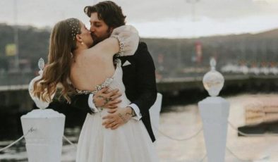 2 ay önce nikah masasına oturan şarkıcı Ufuk Beydemir ve oyuncu İpek Filiz Yazıcı, İstanbul’da düğün yaptı