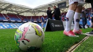 hami-ve-yattara-trabzonspor-taraftarlariyla-birlikte-maca-cikti-DBep7Ie1.jpg