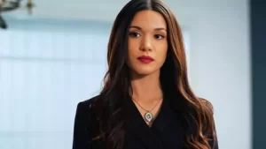 hazal_subasi_kimdir_ve_kac_yasindadir_kasaba_doktoru_leyla_hazal_subasi_dizileri_1662719411_2477