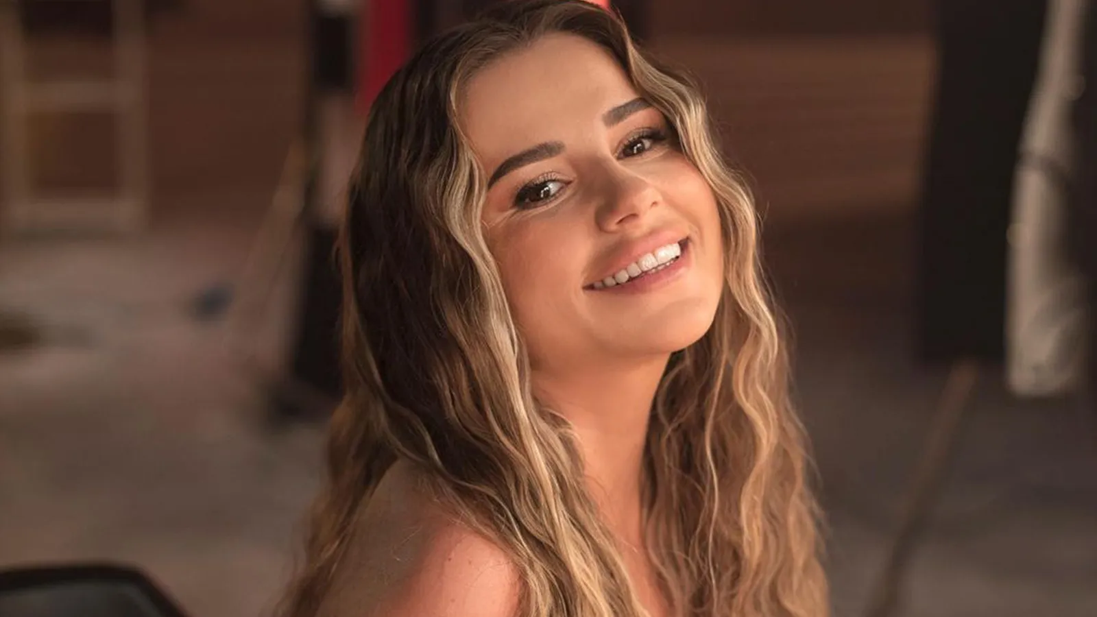 ikinci-kez-anne-olacagini-duyurmustu-merve-ozbeyin-bebeginin-cinsiyeti-belli-oldu-SqaE