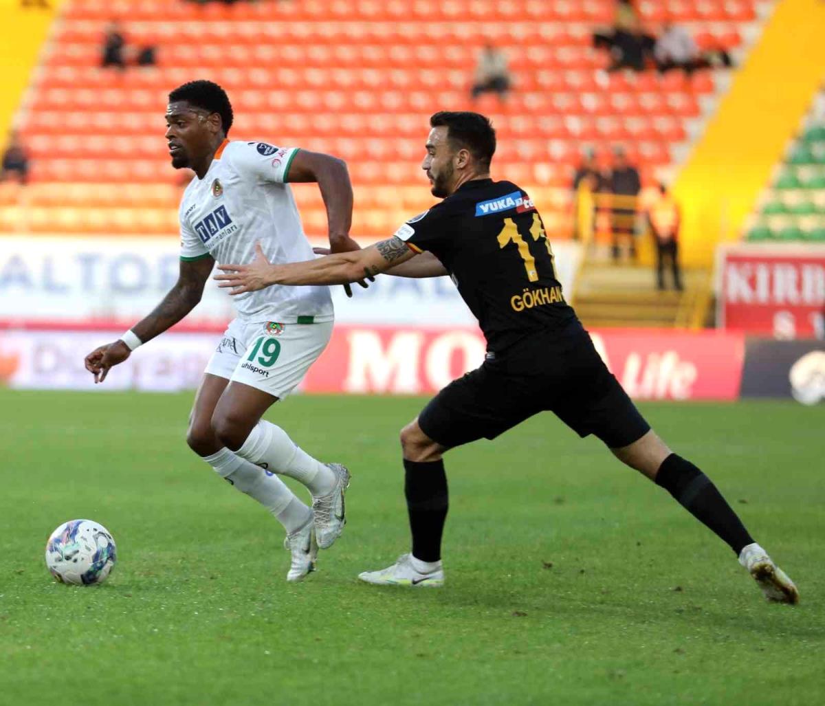 spor-toto-super-lig-alanyaspor-2-kayserispor-0-ilk-yari-CO1itWtg.jpg