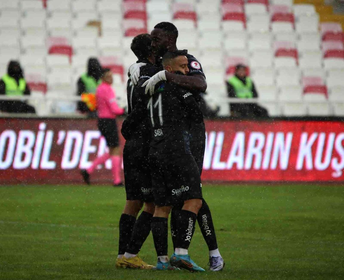 ziraat-turkiye-kupasi-sivasspor-5-esenler-erok-spor-2-mac-sonucu-BXBSbO6Q.jpg