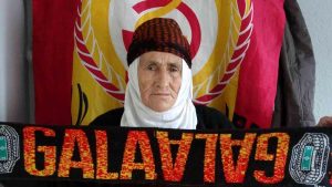 78-yasindaki-kadriye-teyzenin-galatasaray-tutkusu-B1rpi54K.jpg