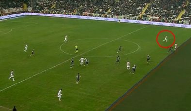 Antalyaspor-Fenerbahçe karşılaşmasının son dakikalarında iptal edilen gol Türkiye gündemine oturdu