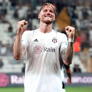 besiktas-en-golcu-oyuncusunu-kaybetti-RRk4Ct5r.jpg