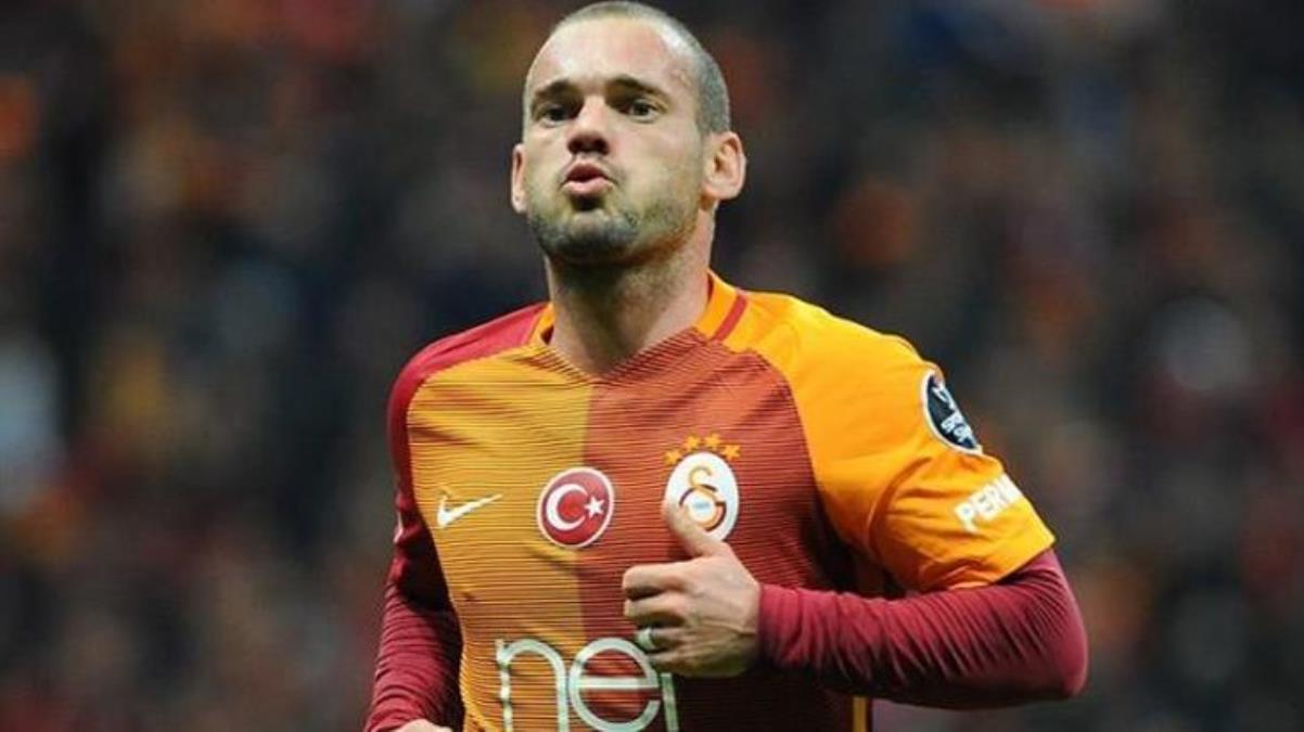 galatasarayin-eski-yildizi-sneijderden-weghorst-icin-olay-sozler-saka-olmali-gqcl1wbj.jpg