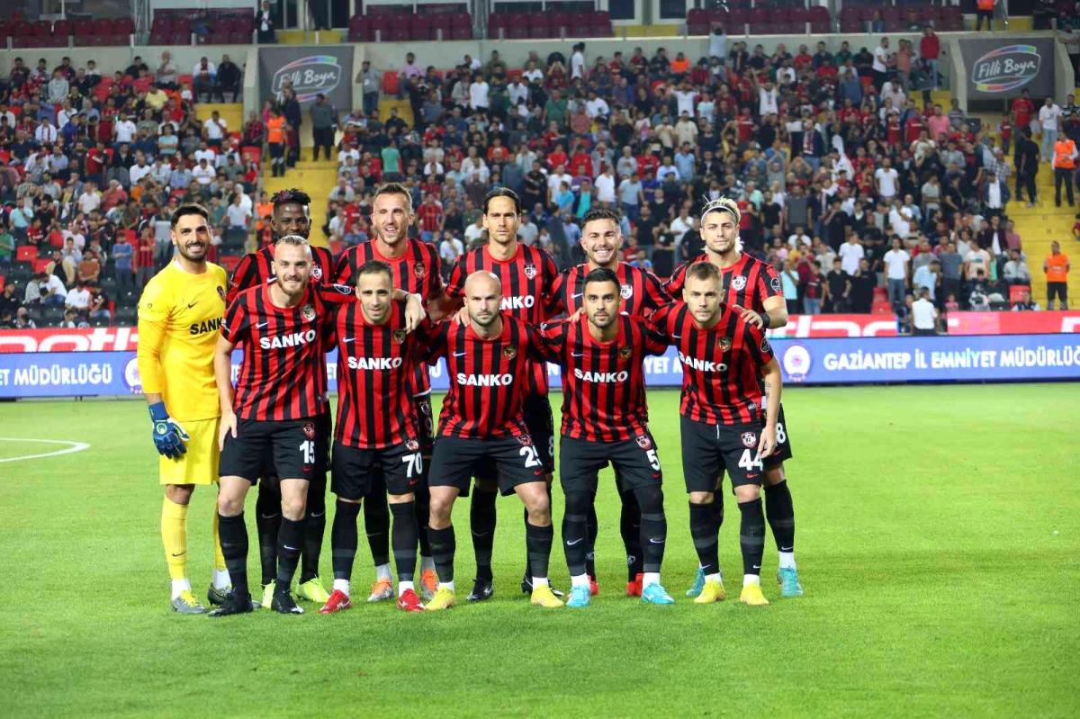 gaziantep-fk-galibiyete-hasret-UR1I8FuJ.jpg