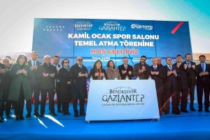 kamil-ocak-kapali-spor-salonunun-temeli-atildi-ArEgPbYI.jpg