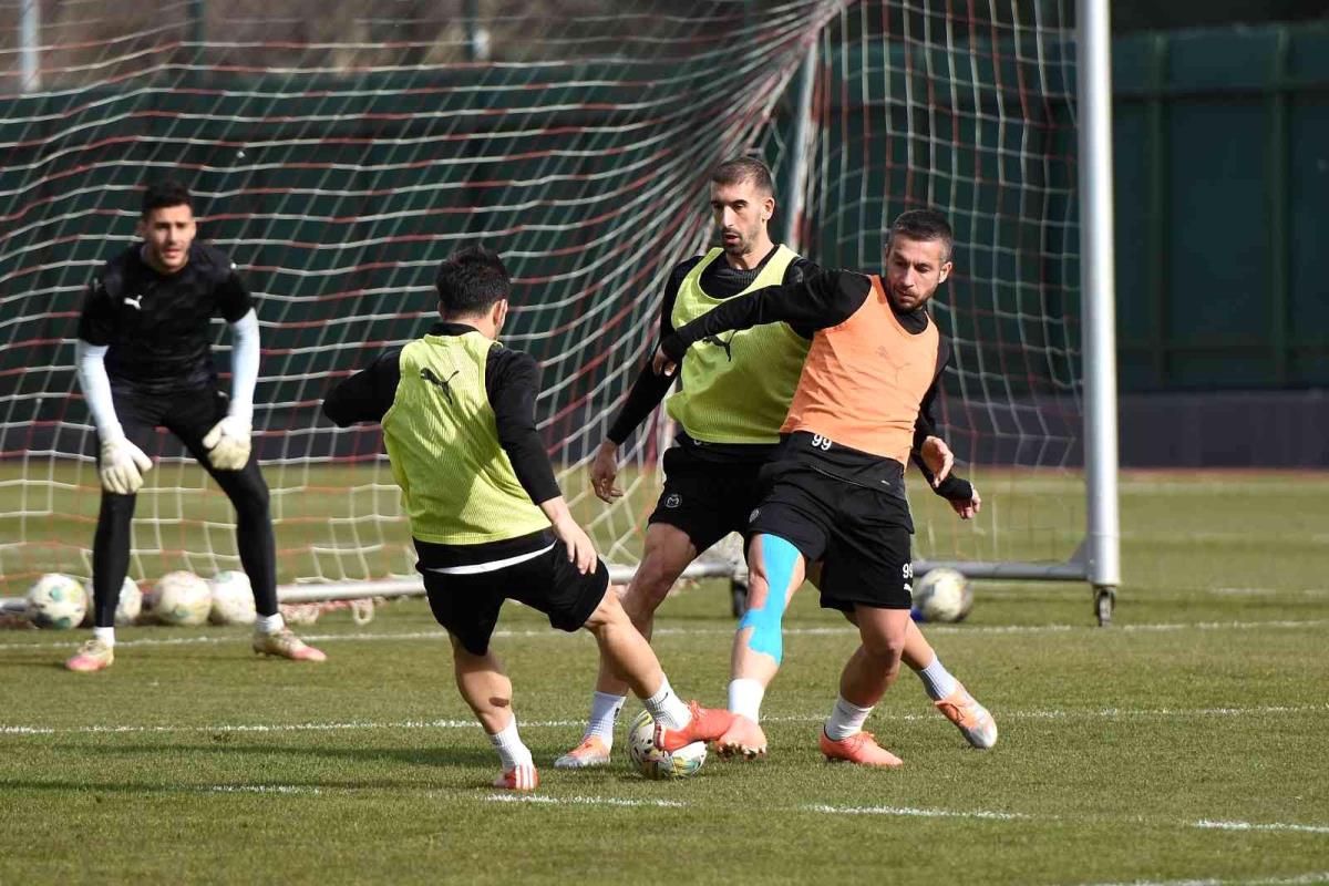 manisa-fk-dyorex-boluspor-hazirliklarina-basladi-sew6tTO2.jpg
