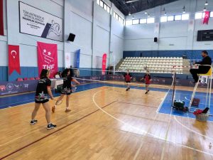 sinopta-badminton-grup-musabakalari-basladi-7LHEtnrq.jpg