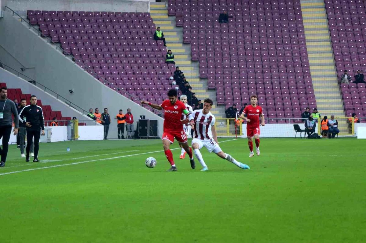 spor-toto-super-lig-a-hatayspor-0-antalyaspor-0-ilk-yari-qDQip8wT.jpg