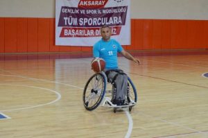 trafik-kazasi-sonrasi-basladigi-basketbolla-hayati-degisti-B1vCV6ER.jpg