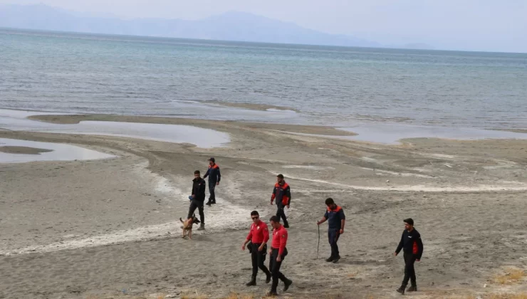 Van’da Kayıp Üniversite Öğrencisi Rojin Kabaiş’in Cansız Bedeni Bulundu