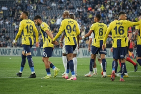 fenerbahce-uefa-sampiyonlar-liginde-feyenoord-ile-karsilasacak-poster