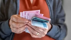 t25-en-dusuk-emekli-maasi-ne-612