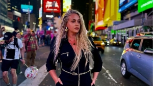 yeliz-yesilmen-amerika-tatilini-iki-kelimeyle-ozetledi-kabus-gibiydi-17547490486253