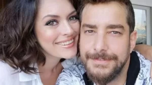 1721-ezgi-mola-ve-enis-arikan-dostlugu-bitti-mi-sitem-dolu-paylasim-her-seyi-degistirdi-e1759914772371-1024x576