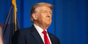 SR_23.07.20_PoliticalLeadersFavorability_feature-jpg