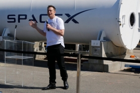 hedef-800-milyar-dolar-spacex-hiz-verdi-ay-ussu-insa-edecegiz-0e9c